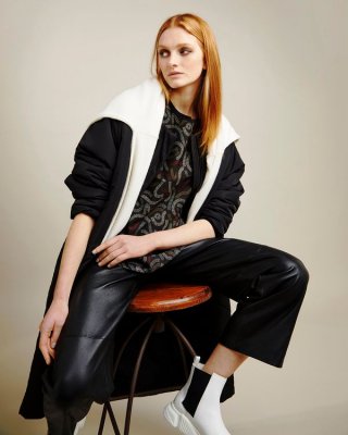 Carolyn Donnelly The Edit Quilted Raglan Coat Carolyn Donnelly The Edit Quilted Raglan Coat